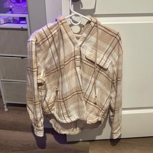 American Eagle Flannel Pull over